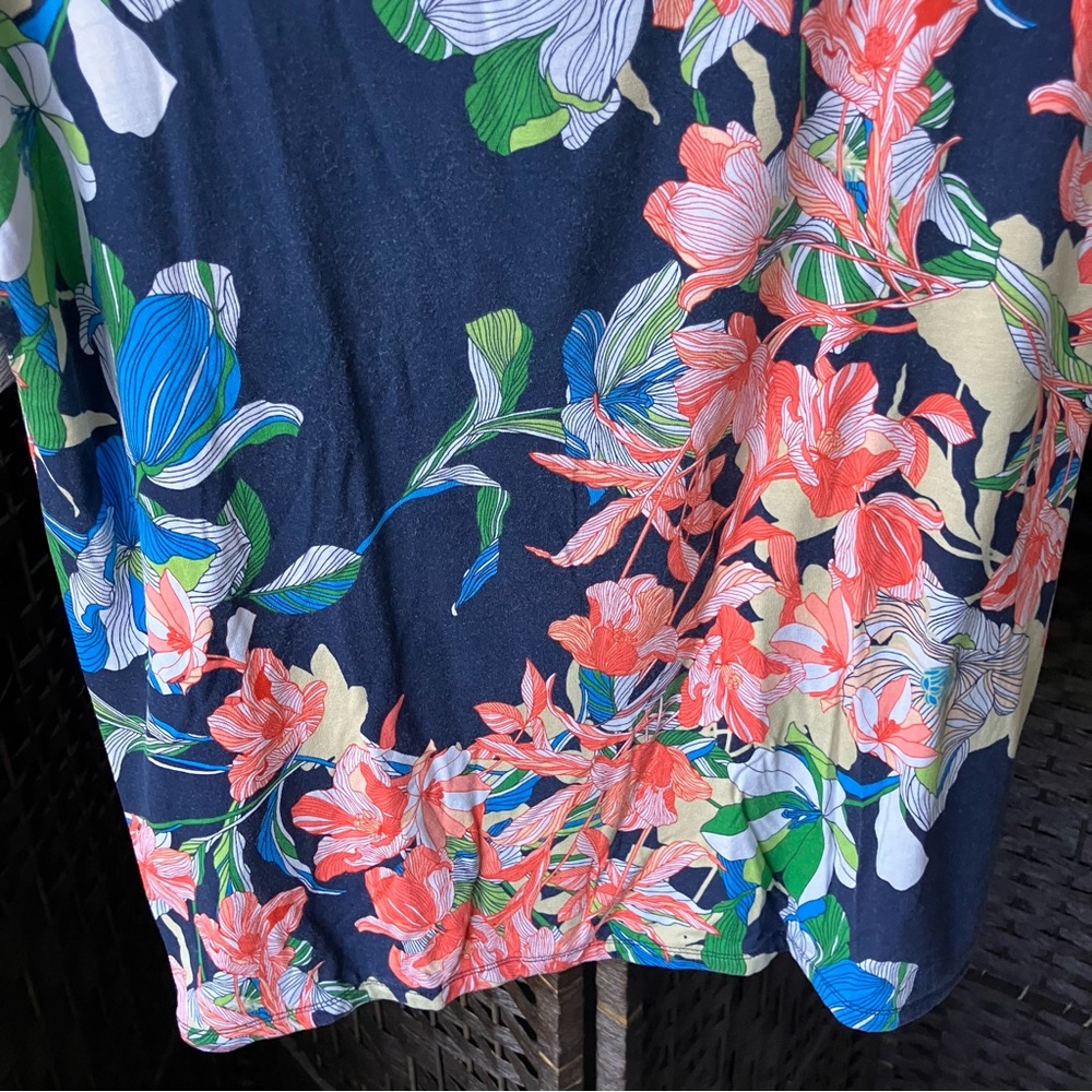 Chico's Blue Floral Short Sleeve Tee Top Blouse Womens 2 Large - Picture 2 of 8